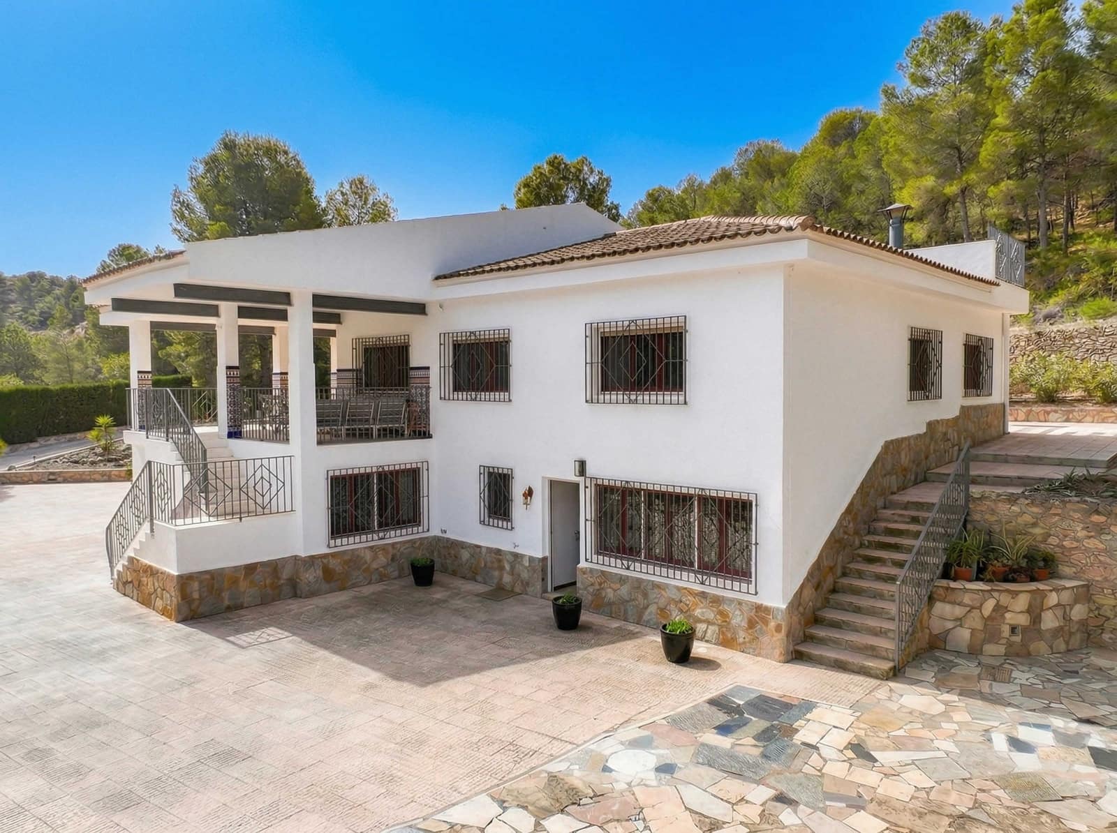 5 Zimmer Villa zu verkaufen in Monovar / Monover mit Pool Garage - 499.500 € (Ref: 10072809)
