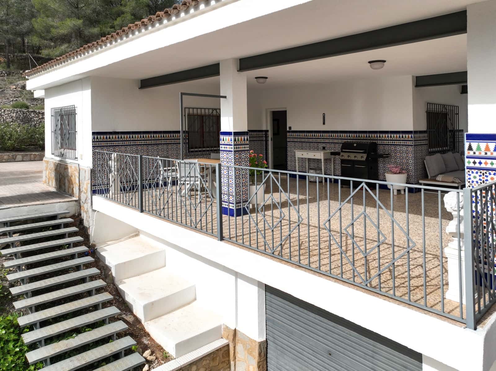 5 Zimmer Villa zu verkaufen in Monovar / Monover mit Pool Garage - 499.500 € (Ref: 10072809)