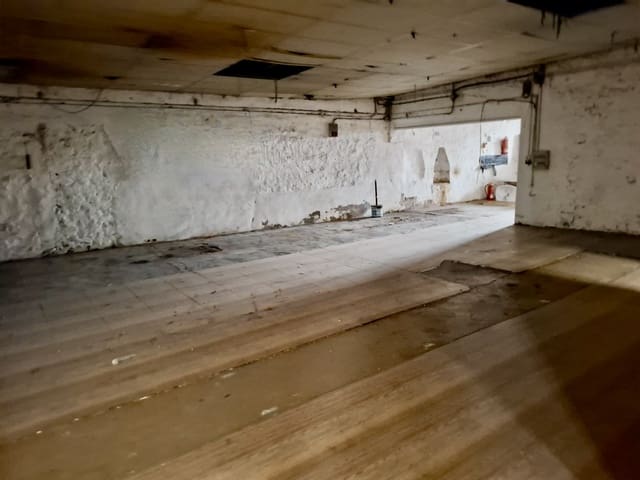 Hus till salu i Pinoso - 249 999 € (Ref: 10072816)
