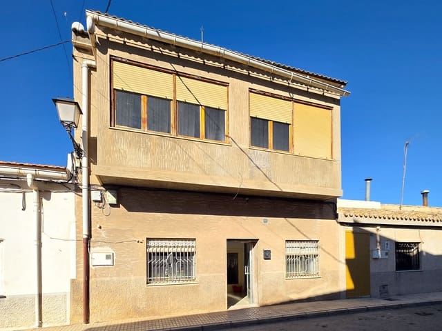 8 makuuhuone Omakotitalo myytävänä paikassa Pinoso - 179 950 € (Ref: 10072820)
