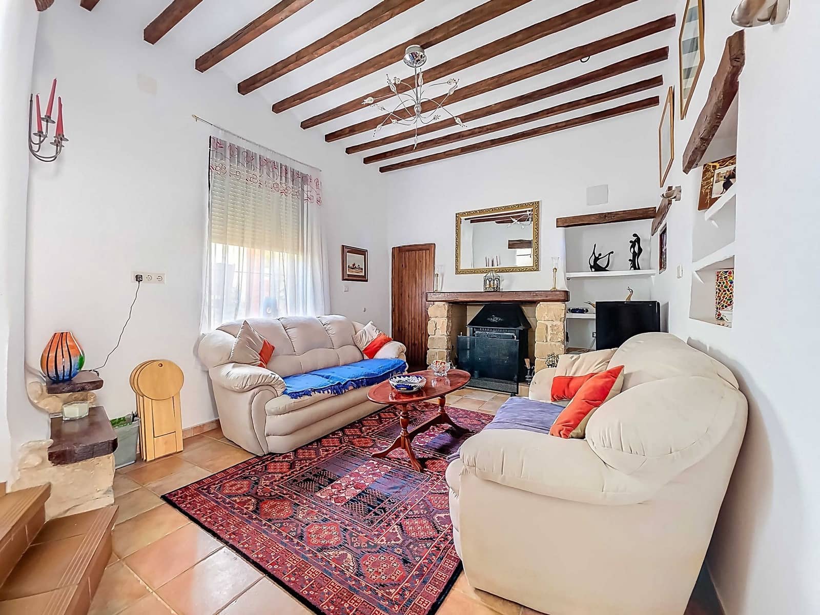 6 soveværelse Villa til salg i Pinoso med swimmingpool garage - € 345.000 (Ref: 10072825)