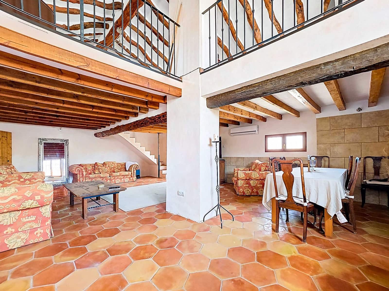 5 sypialnia Willa na sprzedaż w La Alberquilla z basenem garażem - 299 950 € (Ref: 10072828)