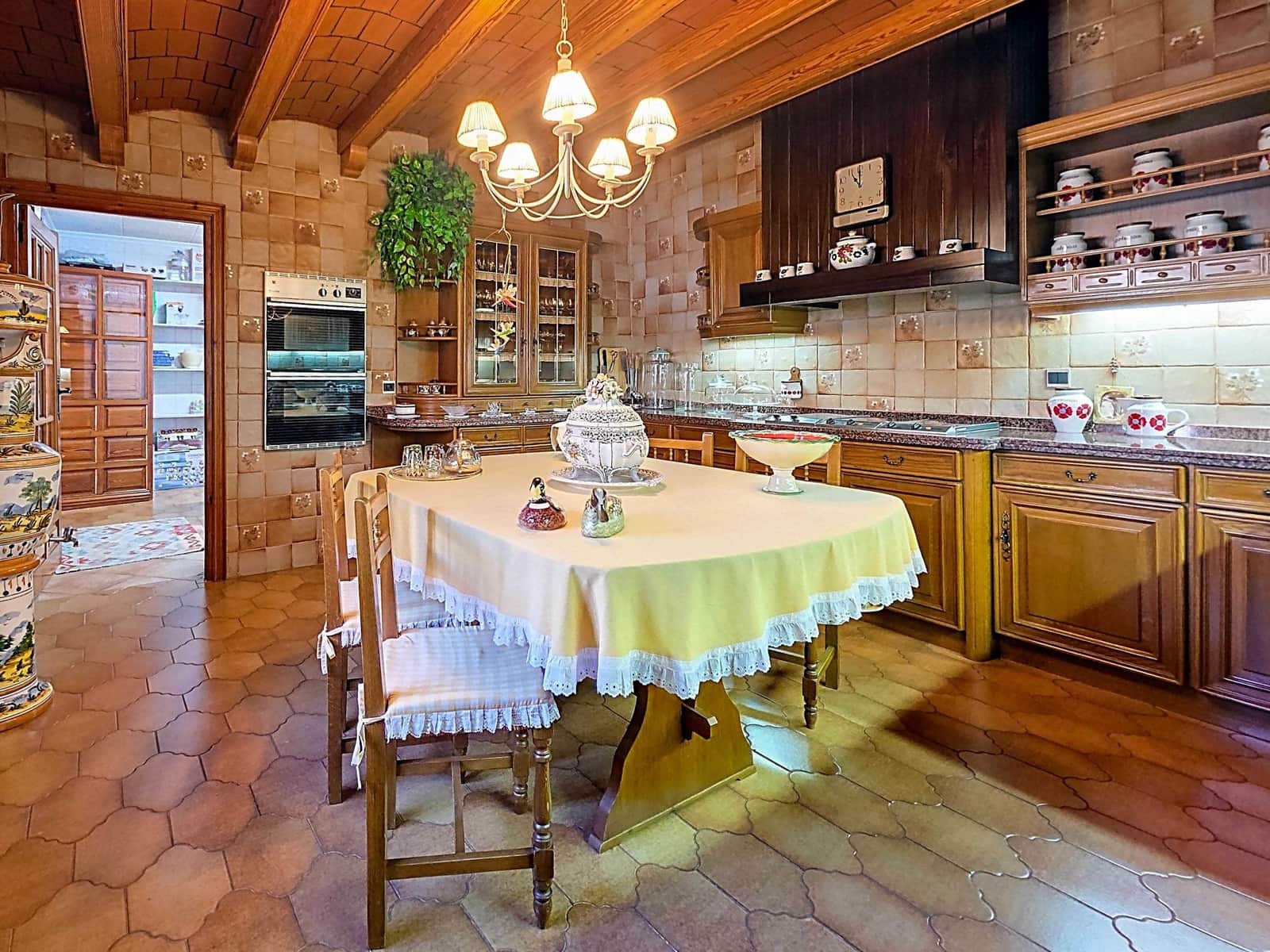 6 chambre Villa/Maison à vendre à Elda avec piscine garage - 1 099 000 € (Ref: 10072832)