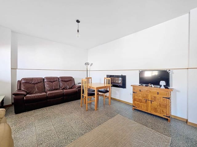 Casa de 3 habitaciones en Pinoso en venta - 124.900 € (Ref: 10072836)