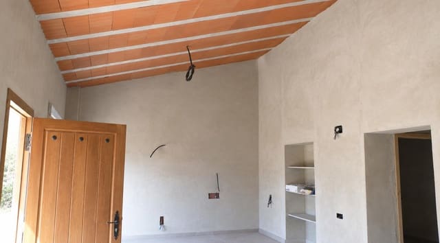 Finca/Herregård til salgs i Encebras, Pinoso - € 125 000 (Ref: 10077298)