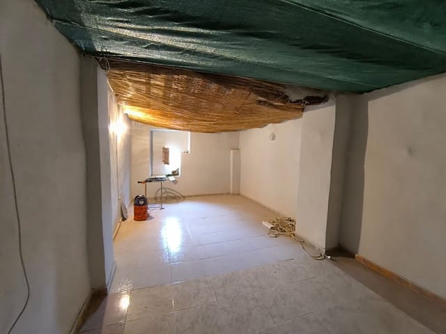 8 soveværelse Finca/Landehus til salg i Yecla med garage - € 290.000 (Ref: 10088607)