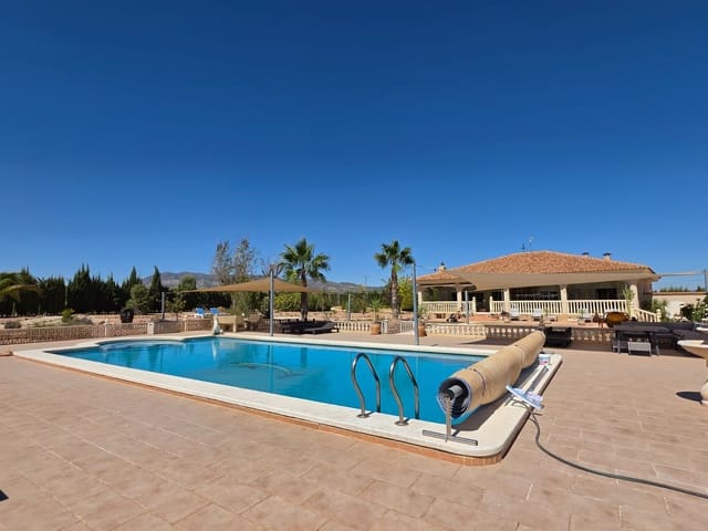 4 quarto Moradia para venda em Pinoso com piscina garagem - 895 000 € (Ref: 10088608)