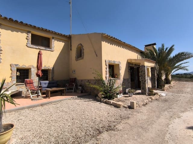 4 soverom Villa til salgs i Chinorlet / Xinorlet, Monóvar / Monóver med svømmebasseng garasje - € 229 995 (Ref: 10098787)