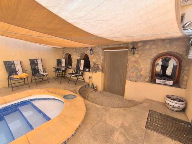 4 soverom Villa til salgs i Chinorlet / Xinorlet, Monóvar / Monóver med svømmebasseng garasje - € 229 995 (Ref: 10098787)