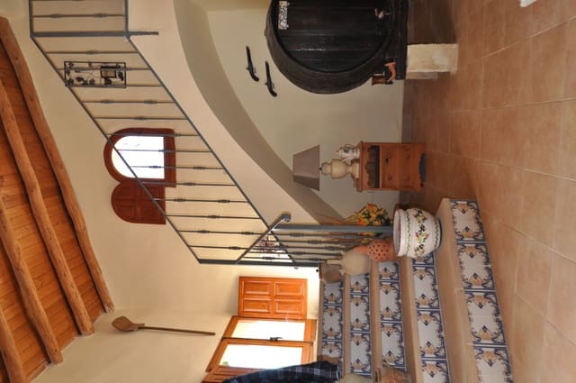4 sypialnia Willa na sprzedaż w Chinorlet / Xinorlet, Monóvar / Monóver z basenem - 229 995 € (Ref: 10098787)