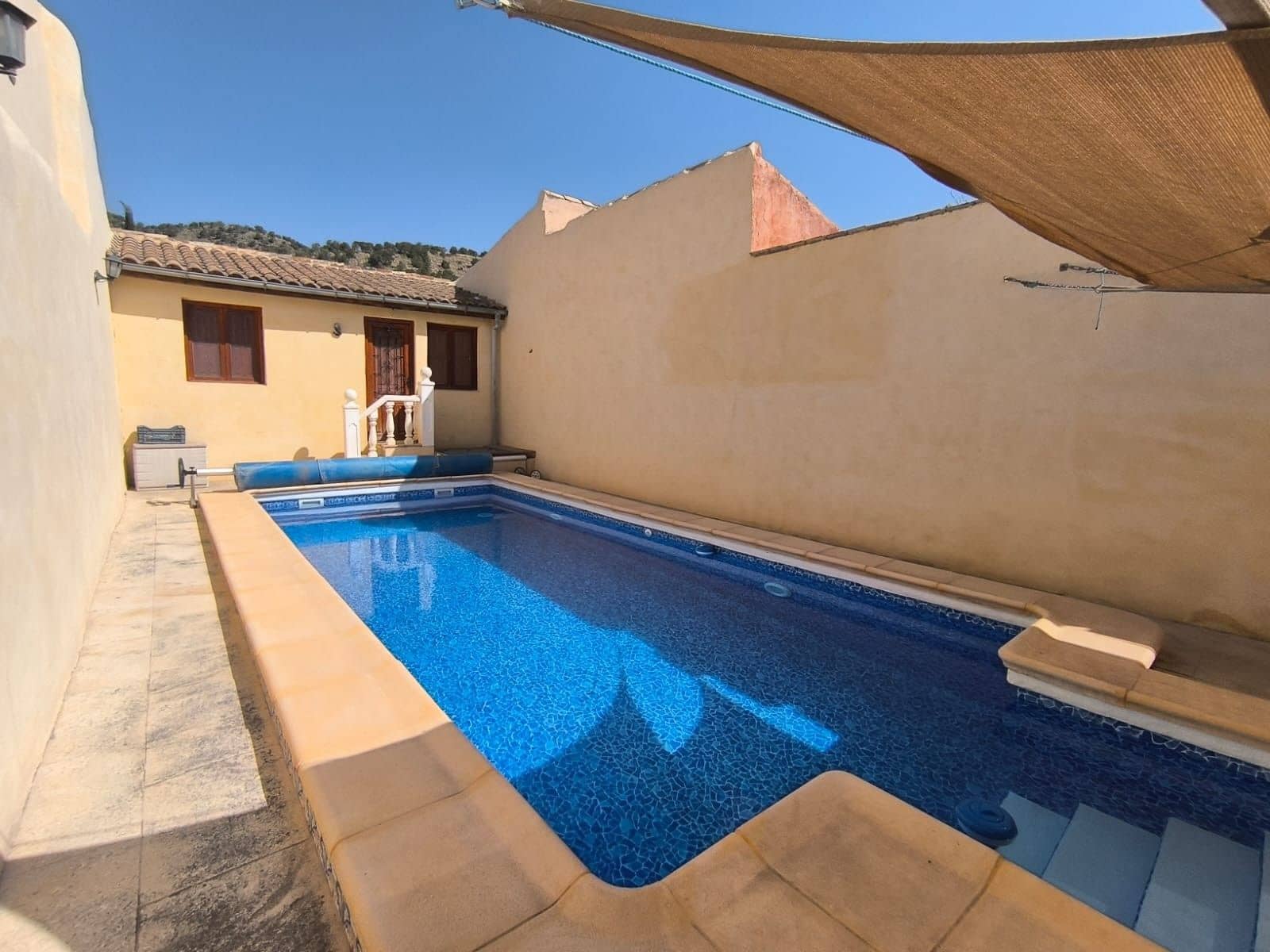 4 bedroom Villa for sale in Chinorlet / Xinorlet with pool - € 229,995 (Ref: 10098787)