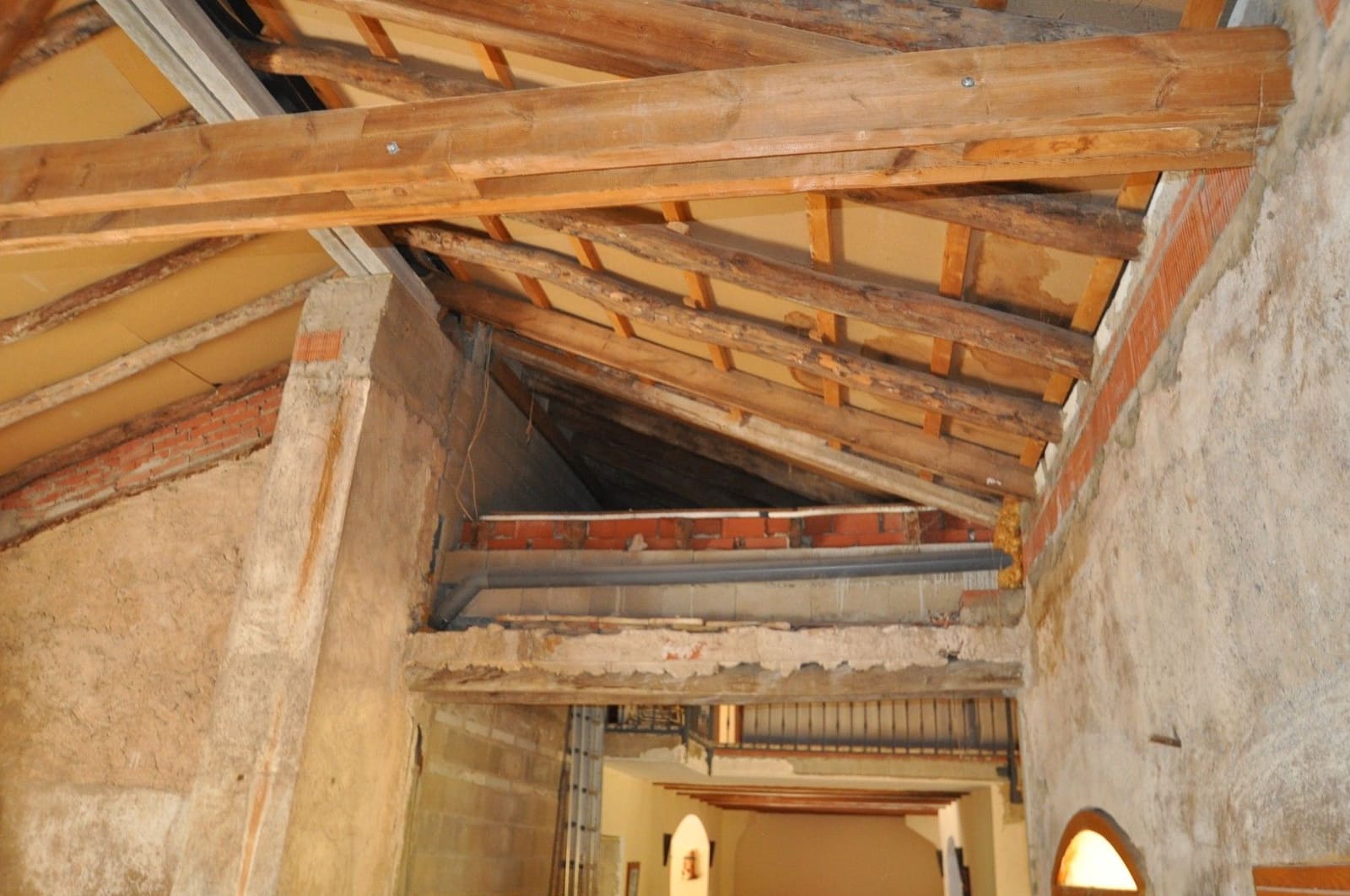 4 bedroom Villa for sale in Chinorlet / Xinorlet with pool - € 229,995 (Ref: 10098787)