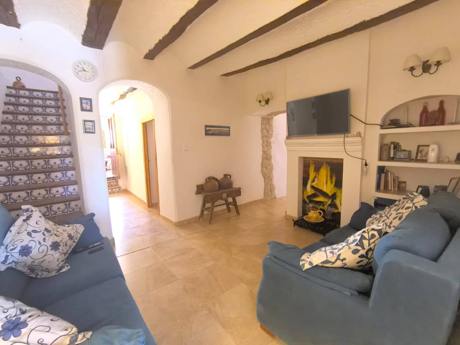 4 bedroom Villa for sale in Chinorlet / Xinorlet with pool - € 229,995 (Ref: 10098787)