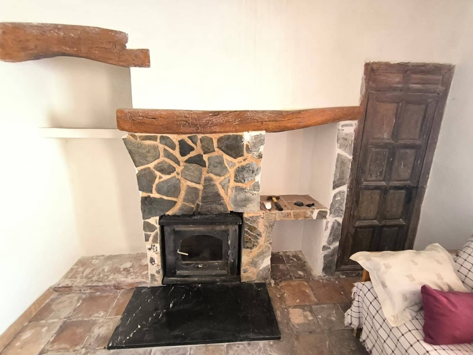 4 bedroom Villa for sale in Chinorlet / Xinorlet with pool - € 229,995 (Ref: 10098787)