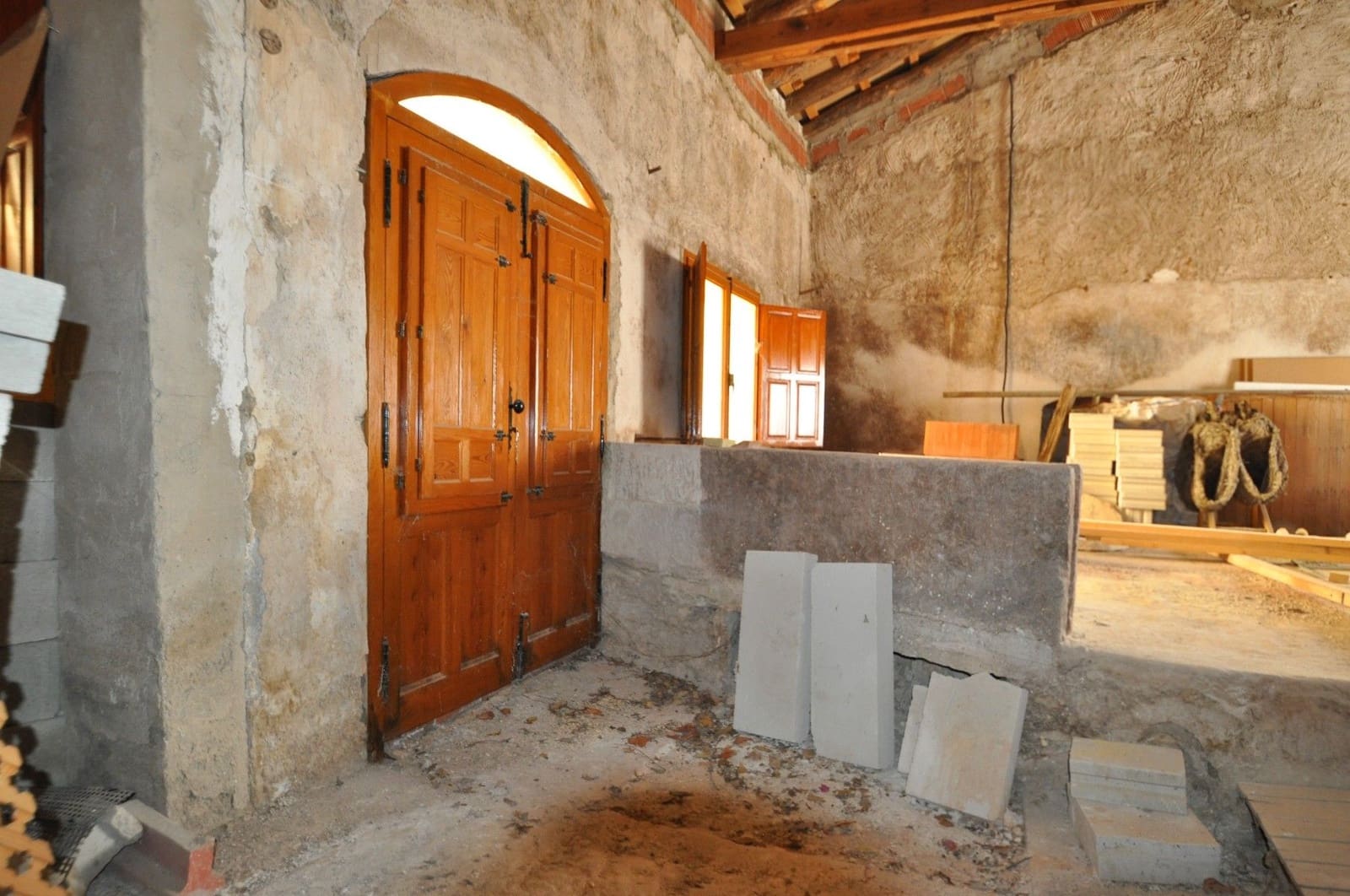 4 bedroom Villa for sale in Chinorlet / Xinorlet with pool - € 229,995 (Ref: 10098787)