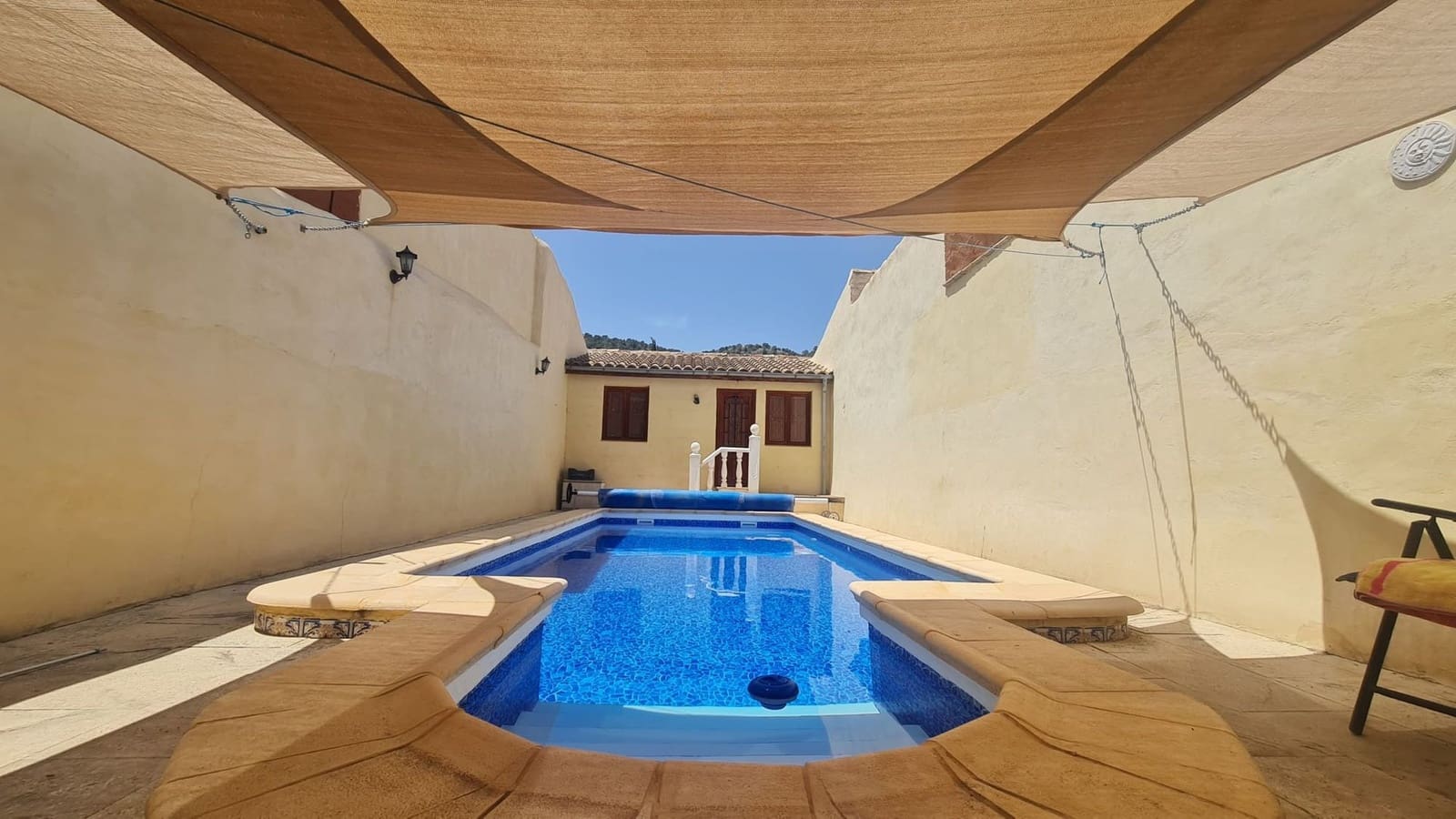 4 bedroom Villa for sale in Chinorlet / Xinorlet with pool - € 229,995 (Ref: 10098787)