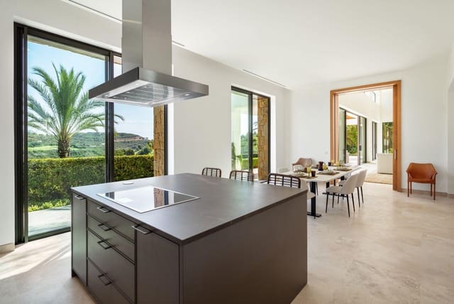 6 soverom Villa til salgs i Casares Golf - Casares del Sol, Casares med svømmebasseng garasje - € 5 200 000 (Ref: 10112469)