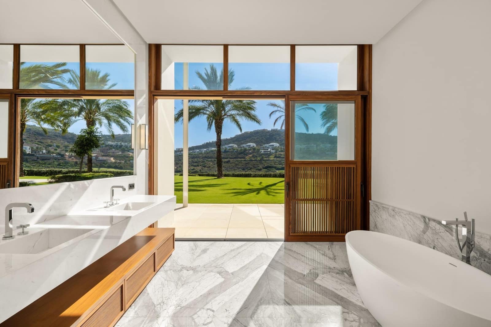 6 soverom Villa til salgs i Casares med svømmebasseng garasje - € 8 700 000 (Ref: 10112471)