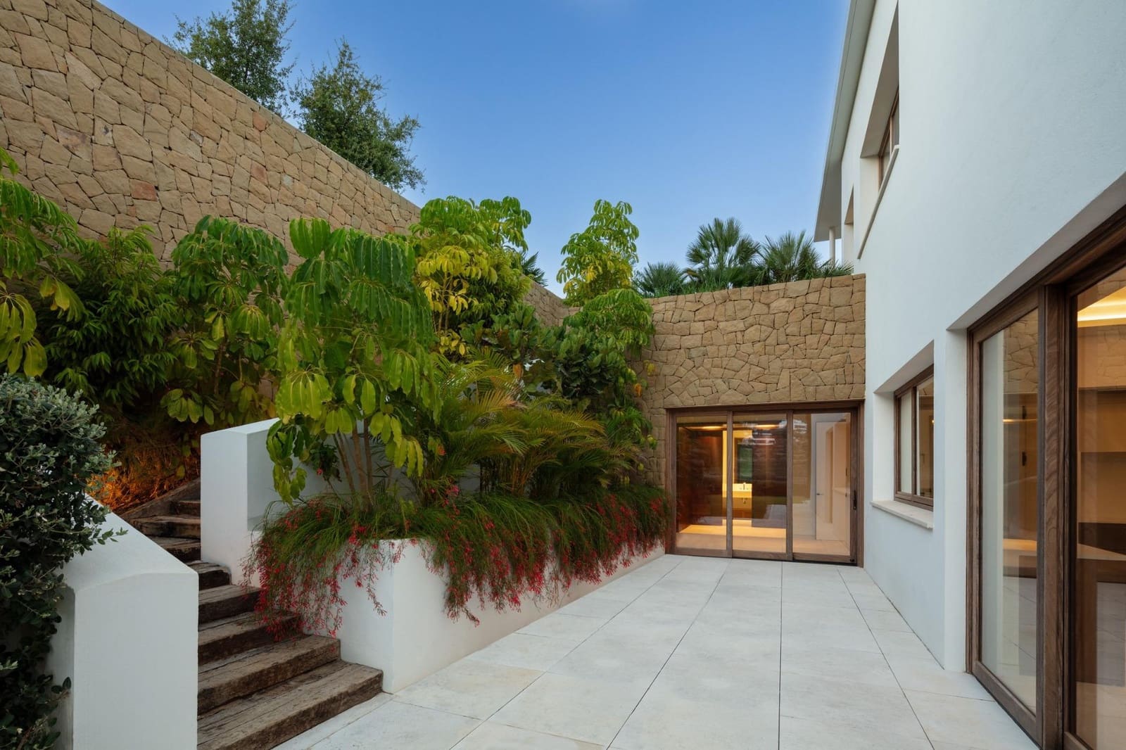 6 soverom Villa til salgs i Casares med svømmebasseng garasje - € 8 700 000 (Ref: 10112471)
