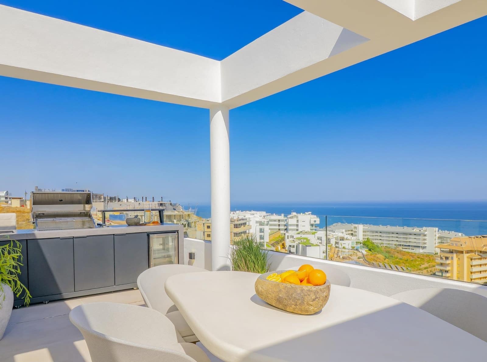4 slaapkamer Huis te koop in Fuengirola met zwembad garage - € 1.300.000 (Ref: 10112541)