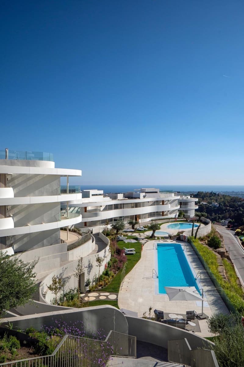 2 quarto Apartamento para venda em Benahavis com piscina garagem - 1 249 000 € (Ref: 10112554)