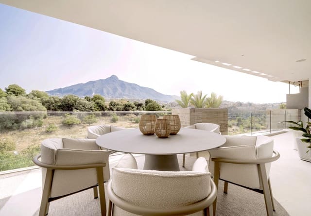 3 sypialnia Penthouse na sprzedaż w Aloha Golf, Marbella z basenem garażem - 2 248 942 € (Ref: 10112790)