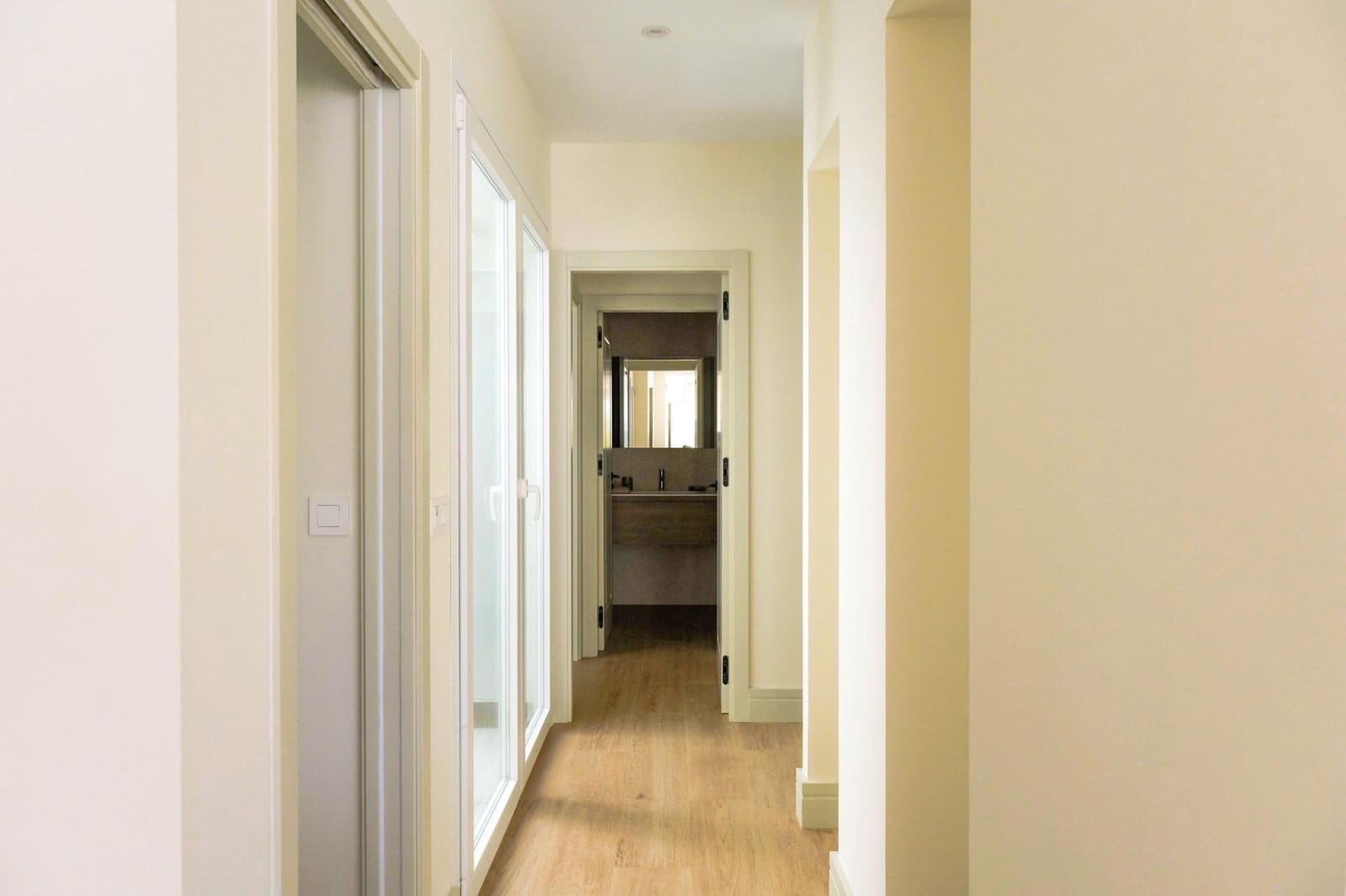 2 bedroom Apartment for sale in Malaga city with garage - € 1,700,000 (Ref: 10112974)