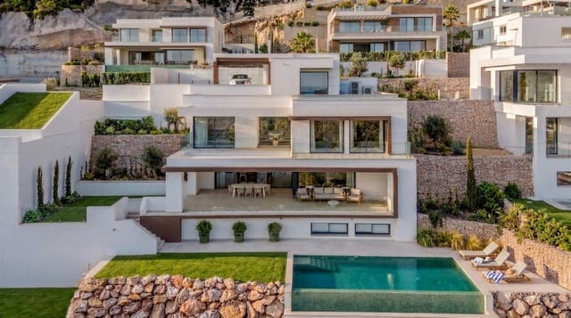 5 bedroom Villa for sale in Pinares de San Antón, Málaga city with pool garage - € 2,900,000 (Ref: 10113211)