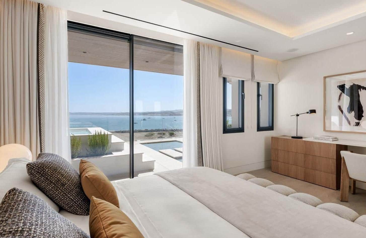 4 bedroom Apartment for sale in Estepona with pool garage - € 5,700,500 (Ref: 10113240)