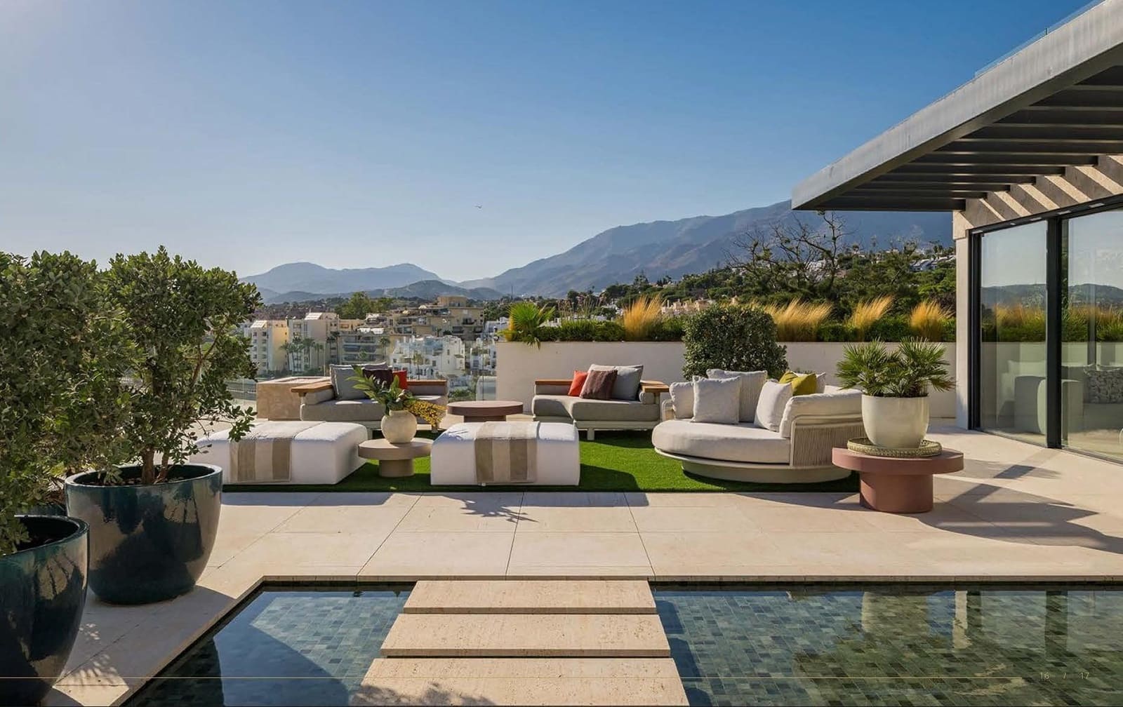 3 quarto Penthouse para venda em Estepona com piscina garagem - 6 500 000 € (Ref: 10113241)