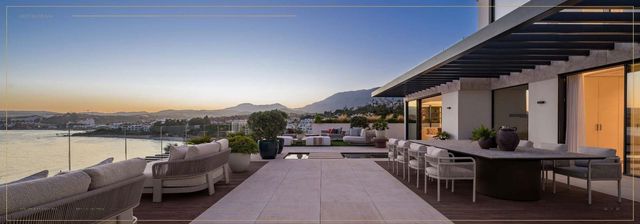 3 quarto Penthouse para venda em Seghers, Estepona com piscina garagem - 6 500 000 € (Ref: 10113241)