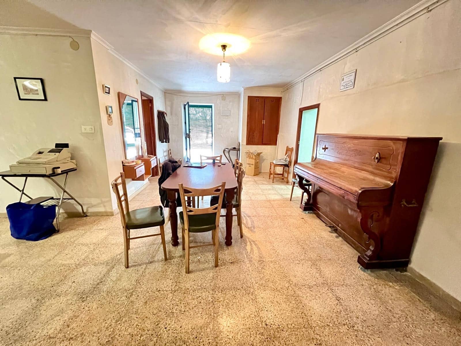 4 soveværelse Finca/Landehus til salg i Monovar / Monover med garage - € 279.995 (Ref: 10133623)