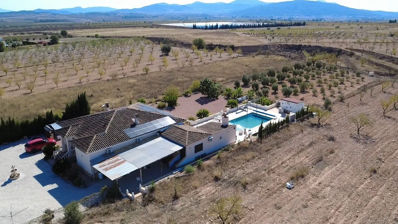 4 camera da letto Villa in vendita in Pinoso con piscina garage - 499.995 € (Rif: 10133631)