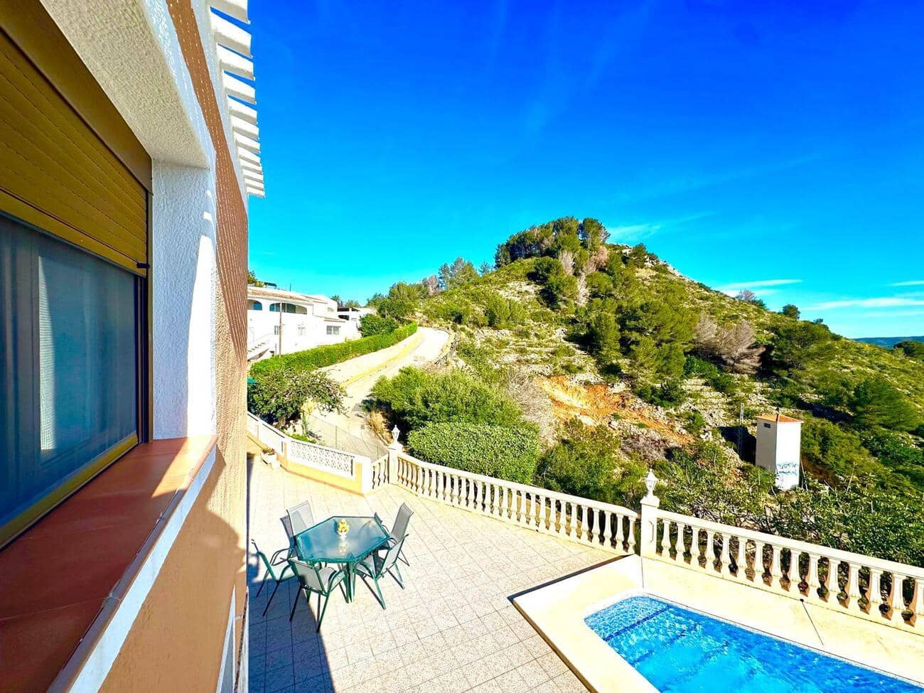 4 sypialnia Penthouse na sprzedaż w Javea / Xabia z basenem garażem - 800 000 € (Ref: 10133636)