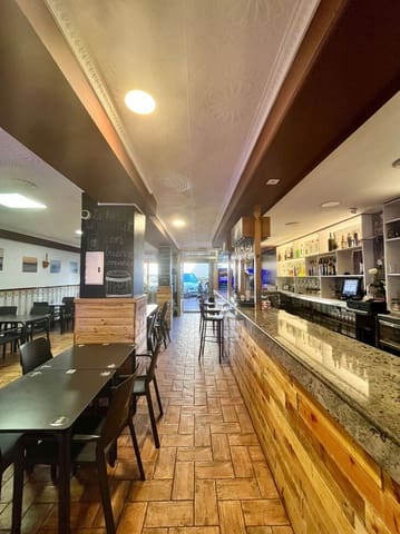 Kommersiell til salgs i Montgó - Ermita, Javea / Xàbia - € 475 000 (Ref: 10133639)