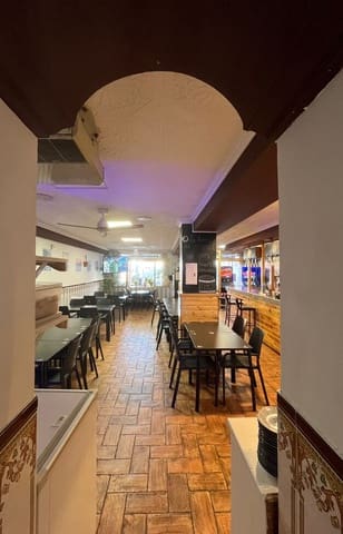 Kommersiell til salgs i Montgó - Ermita, Javea / Xàbia - € 475 000 (Ref: 10133639)