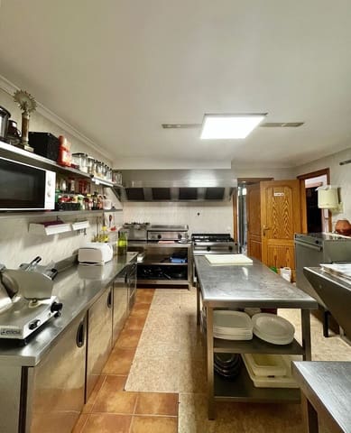 Kommersiell til salgs i Montgó - Ermita, Javea / Xàbia - € 475 000 (Ref: 10133639)