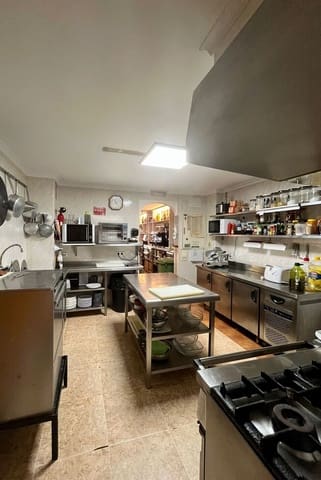 Kommersiell til salgs i Montgó - Ermita, Javea / Xàbia - € 475 000 (Ref: 10133639)