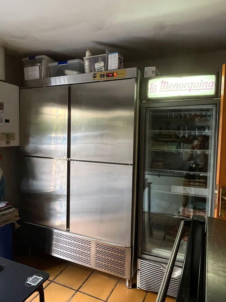 Kommersiell til salgs i Javea / Xabia med garasje - € 475 000 (Ref: 10133639)