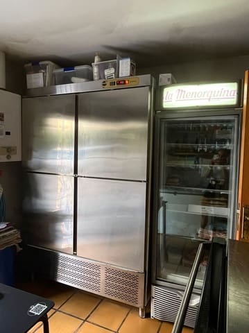 Kommersiell til salgs i Montgó - Ermita, Javea / Xàbia - € 475 000 (Ref: 10133639)