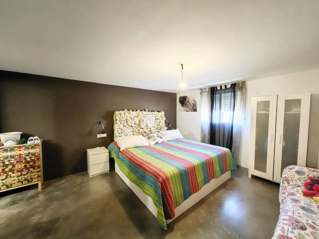 2 soverom Leilighet til salgs i Pinoso med garasje - € 210 000 (Ref: 10133662)
