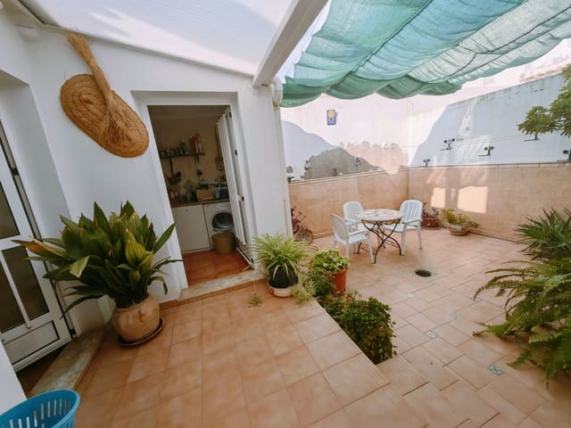4 soverom Leilighet til salgs i Pinoso med garasje - € 189 000 (Ref: 10133664)