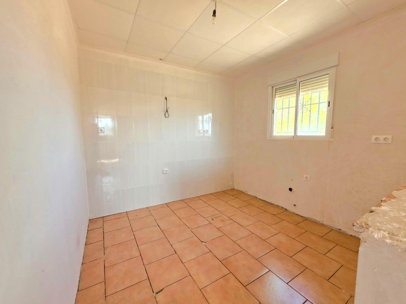 3 bedroom Finca/Country House for sale in Jumilla with garage - € 135,995 (Ref: 10133708)