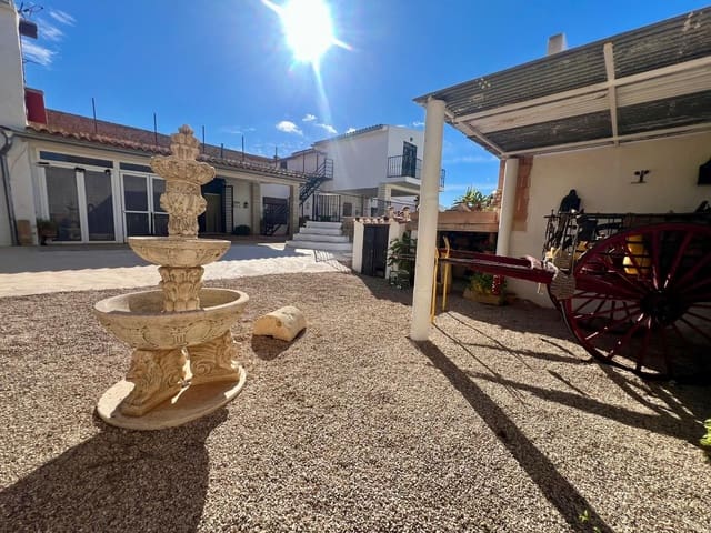 5 chambre Finca/Maison de Campagne à vendre à Jumilla avec piscine garage - 499 995 € (Ref: 10133709)