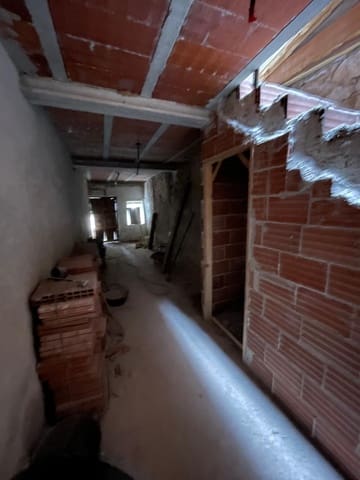 2 soverom Hus til salgs i Pinoso med garasje - € 38 000 (Ref: 10133712)