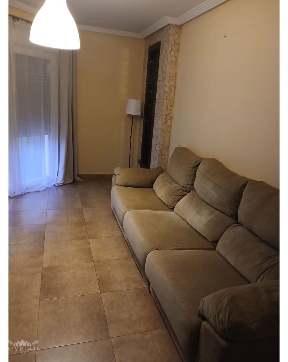 3 bedroom Apartment for sale in Pinoso - € 135,000 (Ref: 10133719)