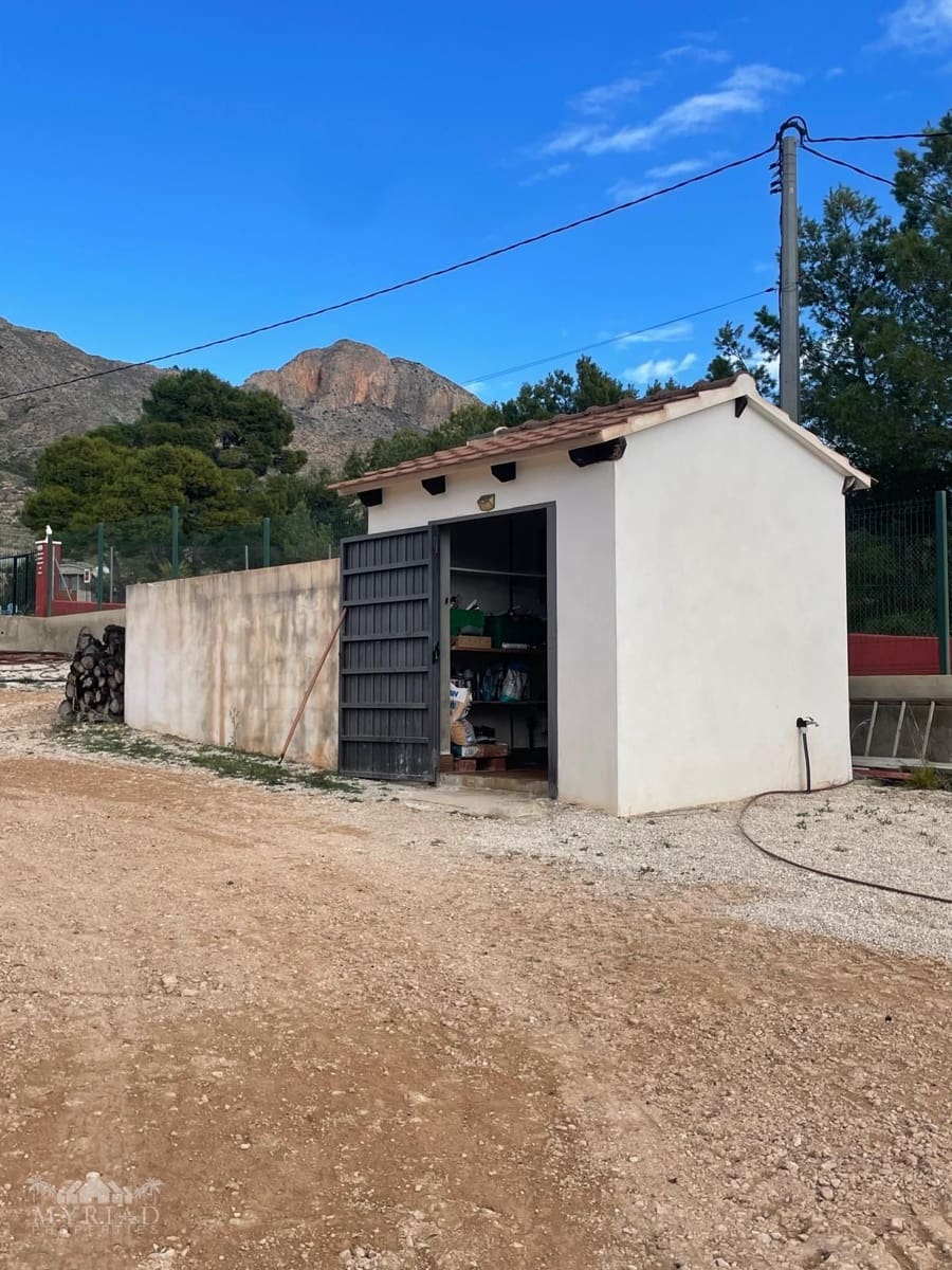 4 bedroom Villa for sale in Macisvenda with pool garage - € 279,000 (Ref: 10133720)