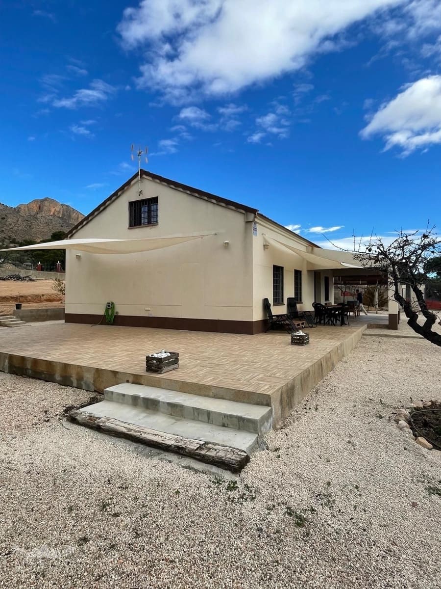 4 bedroom Villa for sale in Macisvenda with pool garage - € 279,000 (Ref: 10133720)