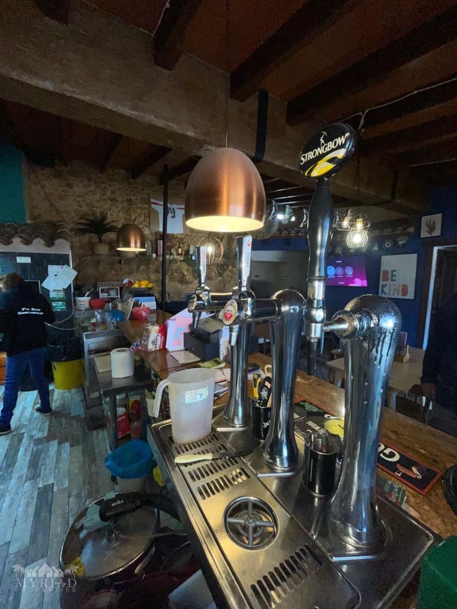 Commercial for sale in Pinoso - € 139,995 (Ref: 10133724)