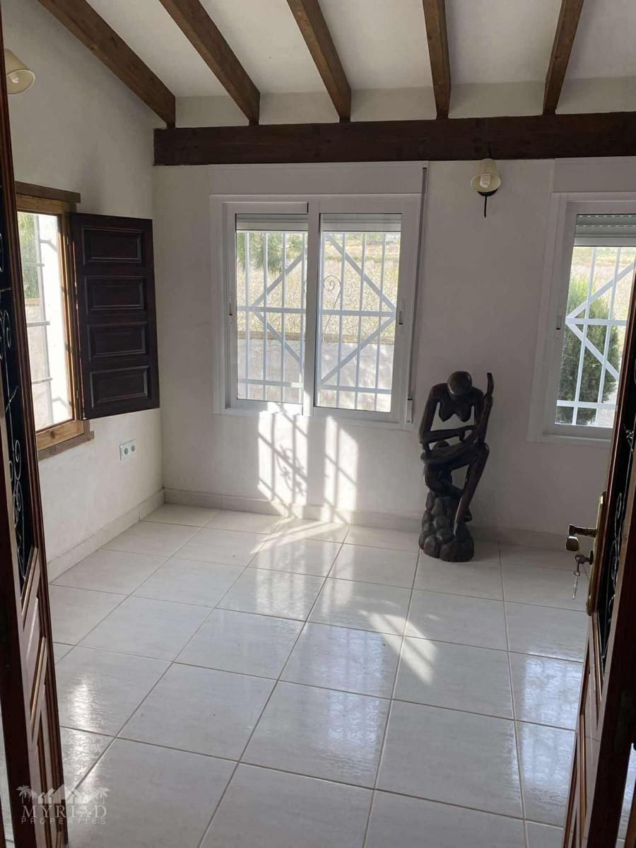 5 bedroom Villa for sale in Raspay with pool garage - € 299,995 (Ref: 10133731)